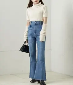 Chico 裾スリットフレアデニムパンツ Sサイズ