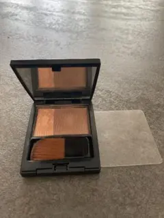 エドヴォス　ミネラルプレストチーク　カルーアブロンズ