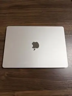 MacBook Air M2 8GB 256GB シルバー