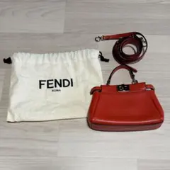 FENDI フェンディ マイクロピーカブー ハンドバッグ ミニバッグ レッド 赤のサムネイル
