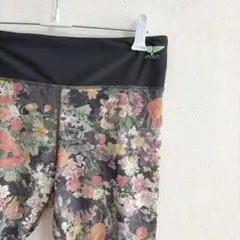 SPOUT ヨガパンツ 花柄 レギンスのサムネイル