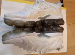 NIKE AIR VAPORMAX PLUS ホワイト スニーカー