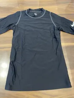 Nike キッズ ラッシュガード Lサイズ 160cm