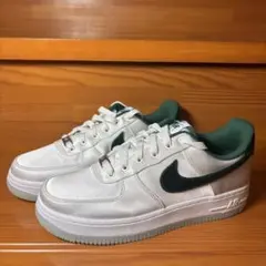 Item thumbnail for item ae217790-c463-413f-b289-5e00b1aace00