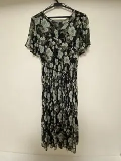 ローラアシュレイワンピース