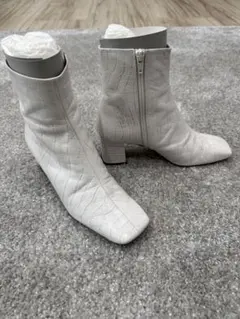 Item thumbnail for item 91ea55f4-b8e1-4a03-86ca-3744105a7890