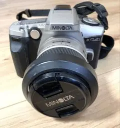 MINOLTA カメラ レンズ付き ジャンク 動作未確認 電池なしのサムネイル