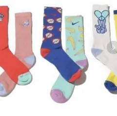 NIKE カラフルなデザインのソックスセット
