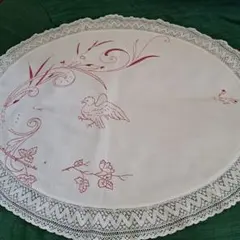 楕円形テーブルクロス 赤い花と鳥刺繍