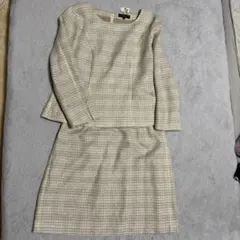 Reflect ベージュ系スカートスーツ 11 セレモニー