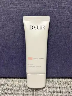 ByUR セラムフィット ヴェールデイ UVエッセンス 01 ＜日焼け止め下地＞
