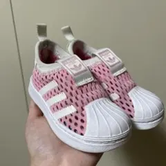 adidas ピンク メッシュ スリッポン