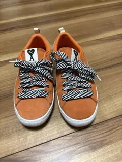 ami✖️PUMAコラボ　オレンジ スニーカー 25.5cm