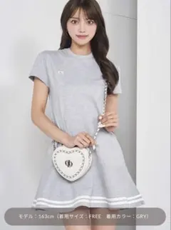 《Darich》ラインカットフレアミニワンピース グレー