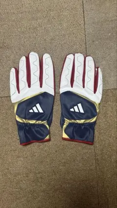 【adidas】　野球　走塁用手袋のサムネイル