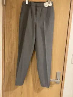 ユニクロ　スマートアンクルパンツ　グレー　M
