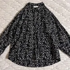 Fillil フィリル　長袖シャツ　総柄　メガネ柄　ブラックのサムネイル