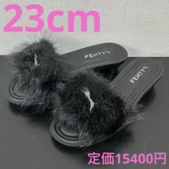 プーマ フェンティ スライド チック ファー 23cm ブラック サンダルのサムネイル