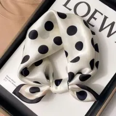 水玉スカーフ　かわいい　ファッション小物　正方形　バンダナ　バック　おしゃれ