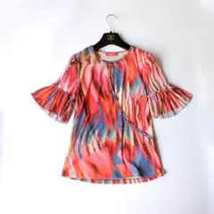 【美品】VIVIENNE TAM　アートグラデーションプリントトップス　2023のサムネイル