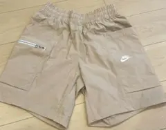 NIKE ベージュ ショートパンツ ジッパーポケット付き