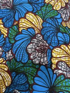 アフリカンプリント　アフリカ布　コットン　ハギレ　フラワー柄