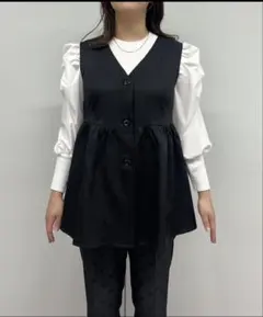 プロズヴェール　Ｖネックギャザーペプラムジレ
