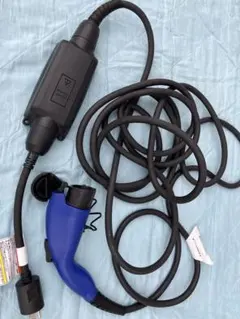 新品未使用　マツダ純正EV・PHEV 充電ケーブルD30L 30540 新品未使用 マツダ純正EV・PHEV 充電ケーブルD30L 30540 - メルカリ