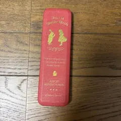 アリス・イン・ワンダーランド 缶ペンケース レッド レトロ