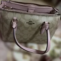 【美品】COACH シグネーチャーピンクショルダーバッグ