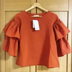 新品&.NOSTALGIA ブラウス フリル　オレンジ テラコッタ　M〜 L