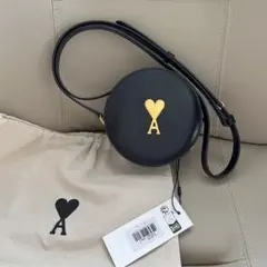 AMI Paris アミパリ　ラウンド バッグ　黒のサムネイル