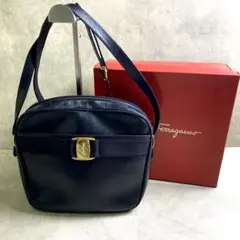 Salvatore Ferragamo レザーショルダーバッグ ゴールド金具