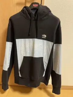 ✨*⚐様 The North Face x Supreme パーカー Sサイズ