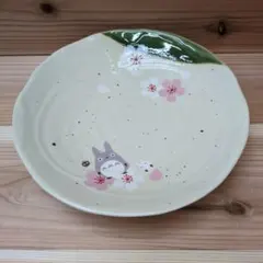 新品　深皿　となりのトトロ　美濃焼　陶器　食器　ジブリ　桜柄　お皿　新生活のサムネイル