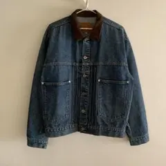 Item thumbnail for item f6834b9d-bf62-4dc2-8702-af0fbf2449bf