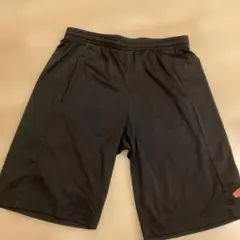 adidas 黒 ハーフパンツ
