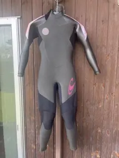 【なり】AIRTIGHT 新品未使用品 セミドライ レディースMS なり】AIRTIGHT 新品未使用品 セミドライ レディースMS 2025年