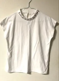GU ノースリーブ 白　ラインストーン付き　ビジュー　ハイネック　美品