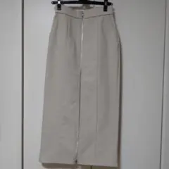 美品　ベージュ タイトスカート　前面ジッパー付き