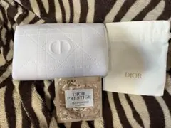 Dior ホワイト キルティングポーチ　新品　おまけつき