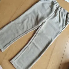 プチマイン　110センチ　ベージュパンツ