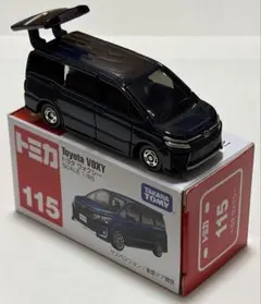 ⑤⑨④⑨ トミカ トヨタ ヴォクシー