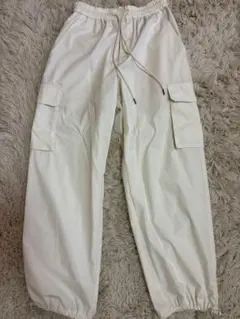 GU パラシュートカーゴパンツ　ホワイト　S