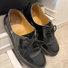 Dr. Martens 1461 パテントレザー 3ホールシューズ