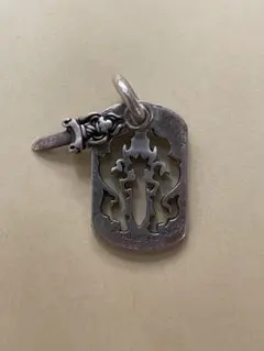 CHROME HEARTS』Dagger ペンダントトップ1998 - メルカリ