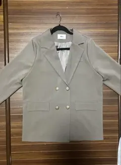 m*読様 ゴールドボタン ジャケット(ベージュ)早い者勝ち　レア✨