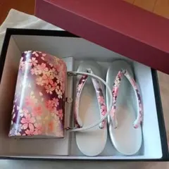 お正月や成人式　卒業式にも活躍！バック＆草履