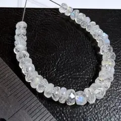 トップクラス＊ブルームーンストーン＊ボタンカットr3