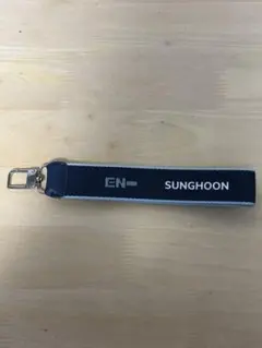 enhypen ジェイ 　IDカード　マルチストラップ　ショルダーストラップ 2026年最新】enhypen マルチストラップ ジェイの人気アイテム - メルカリ